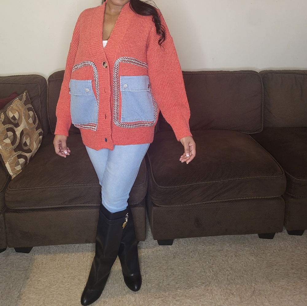Women's Coral Cardigan with Blue Pockets